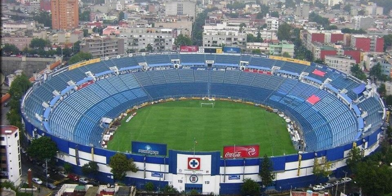 palco en el estadio ciudad de los deportes